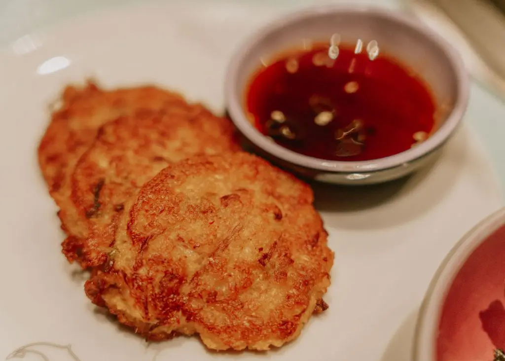 Gunbae Vegan food in Valiant Lady