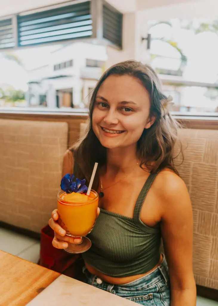 Woman with cocktail at Tikehau Lounge in Wailea