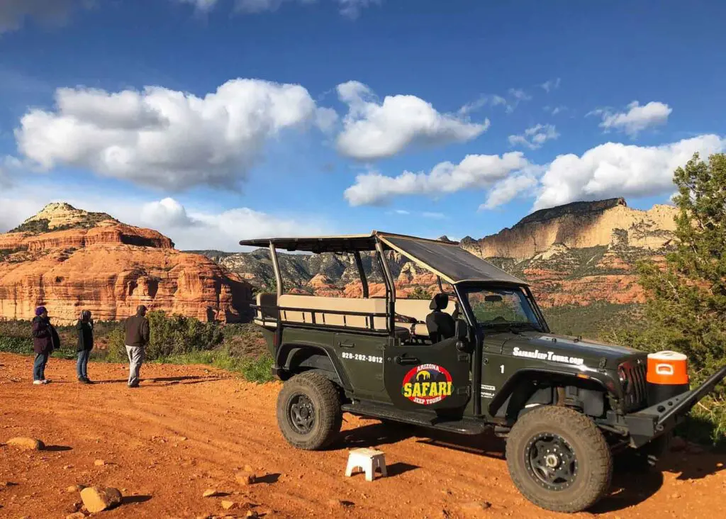 Safari Jeep tours in sedona