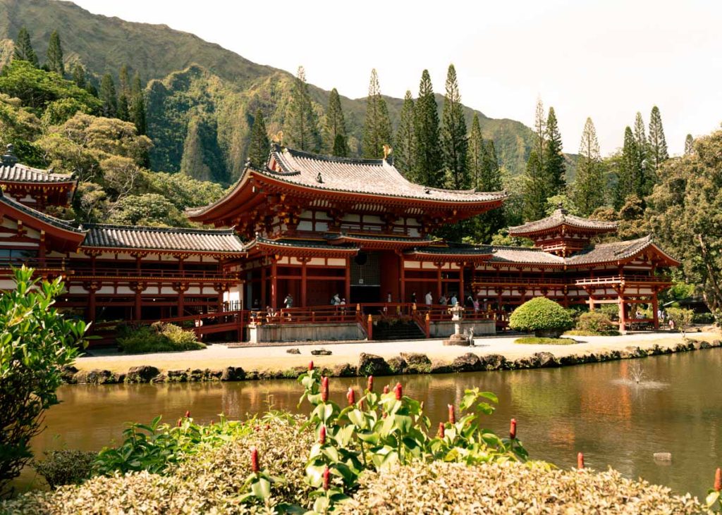 Hidden places in Oahu, the Byodo in temple
