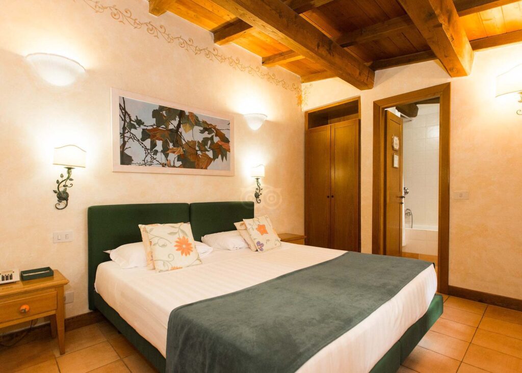 Cozy room at Hotel Santa Maria in the heart of Rome's Trastevere neighborhood